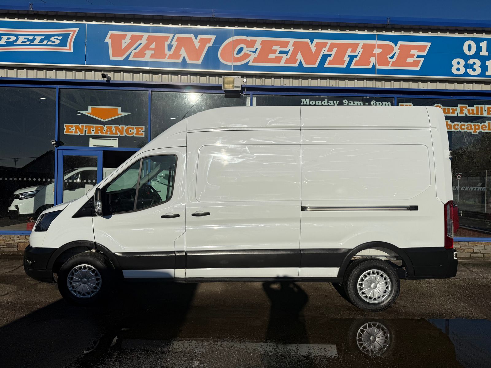 2022 Ford Transit 2.0L Diesel Manual - 78,000 Miles - Thumbnail 8