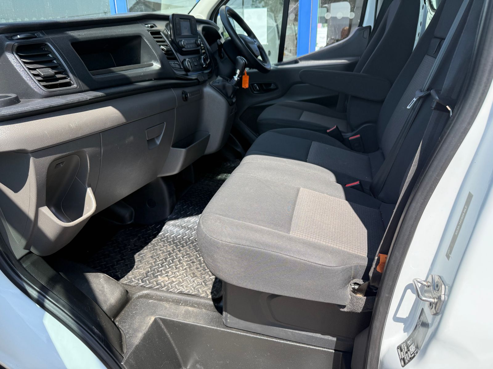 2022 Ford Transit 2.0L Diesel Manual - 55,000 Miles - Thumbnail 20