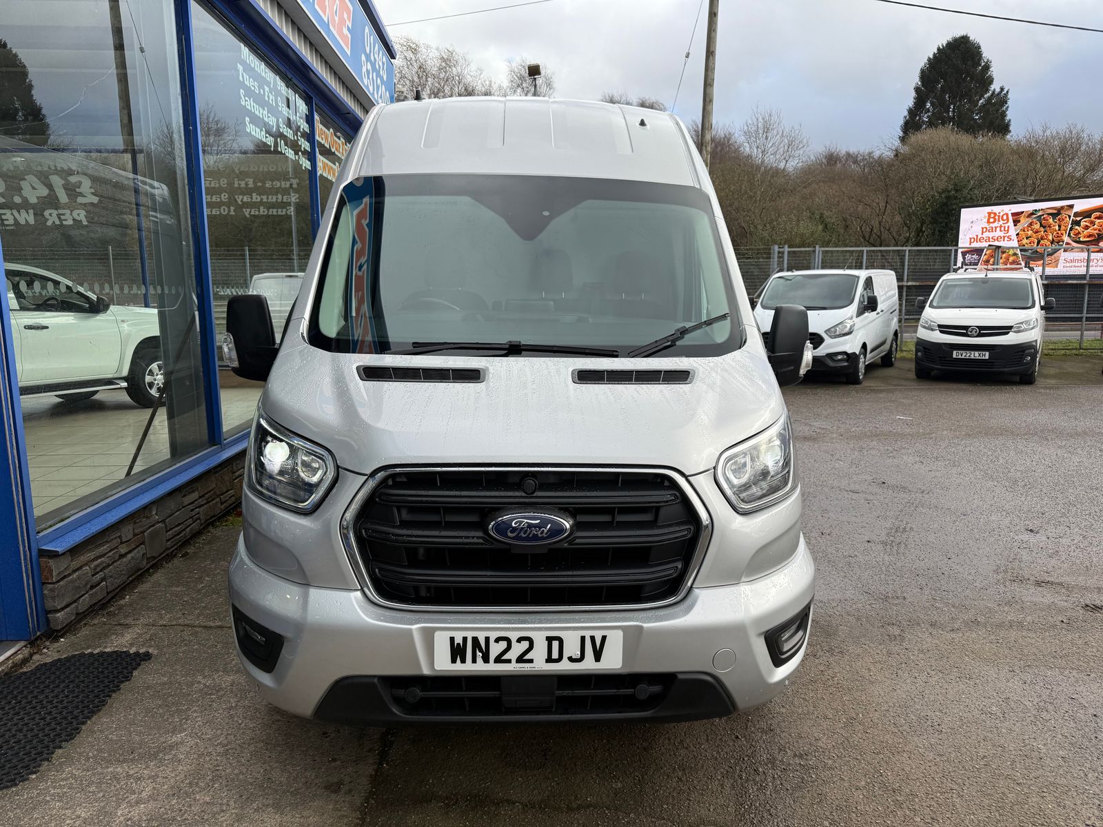 2022 Ford Transit 2.0L Diesel Manual - 57,000 Miles - Thumbnail 6