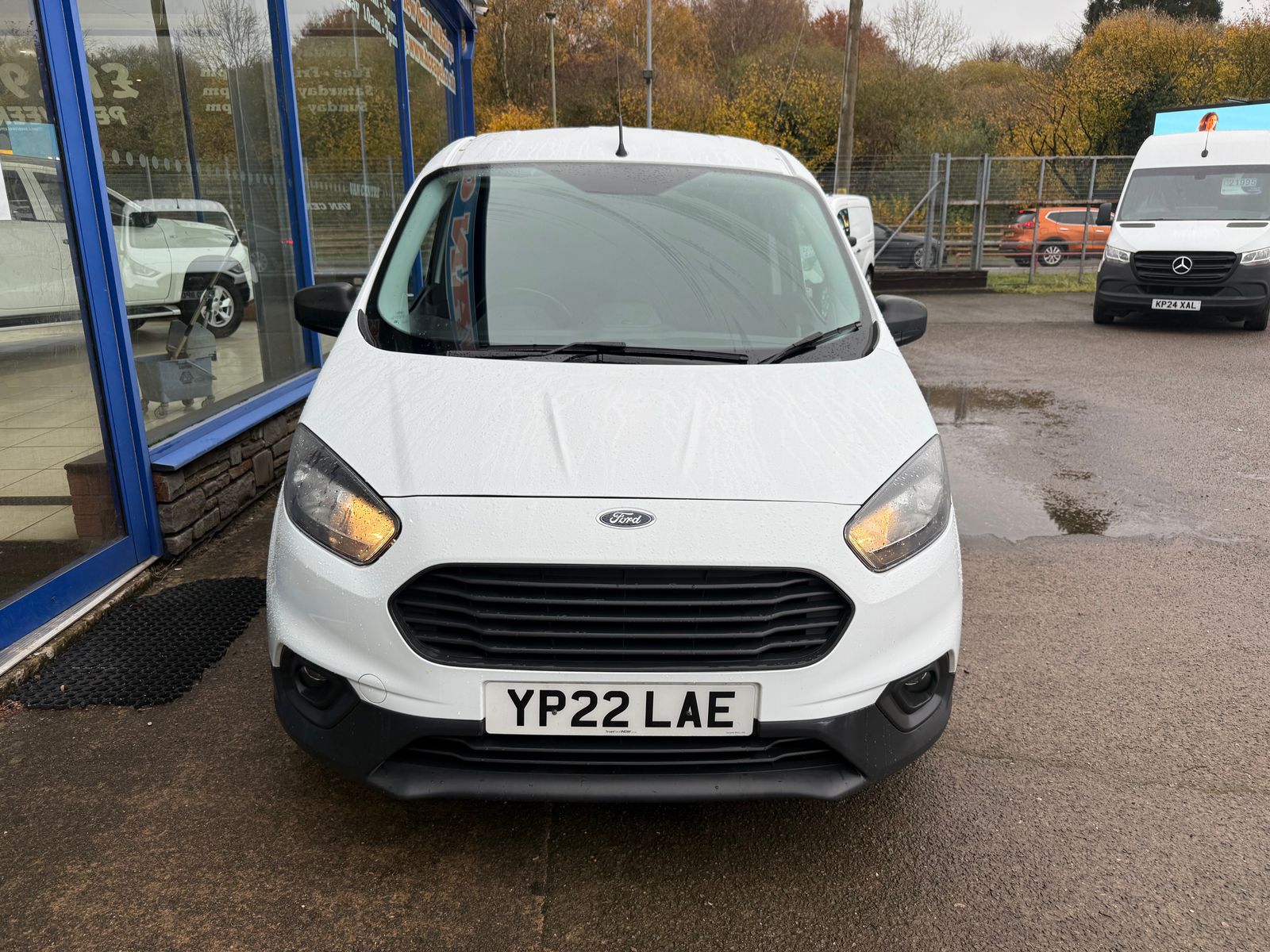 2022 Ford Transit Courier 1.5L Diesel Manual - Thumbnail 6