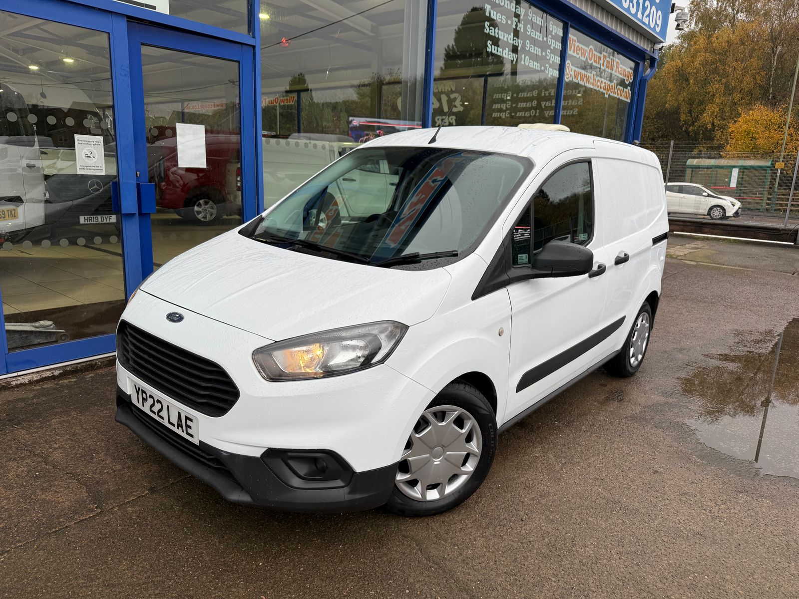 2022 Ford Transit Courier 1.5L Diesel Manual - Thumbnail 2
