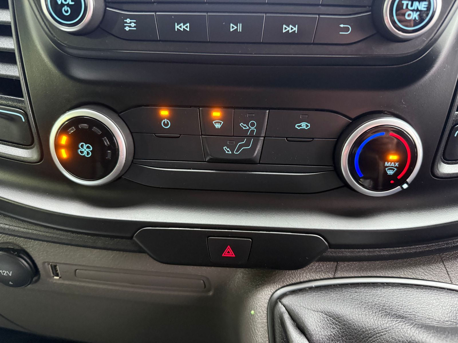 2022 Ford Transit Custom 2.0L Diesel Manual - 80K Miles - Thumbnail 30