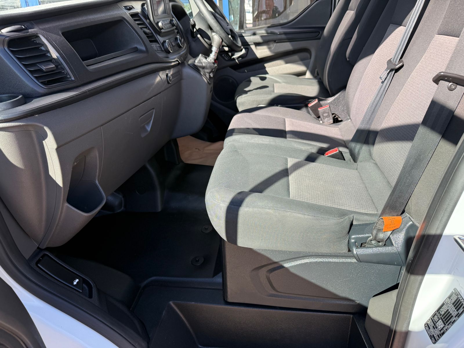 2020 Ford Transit Custom 2.0L Diesel Manual - 72,000 Miles - Thumbnail 20