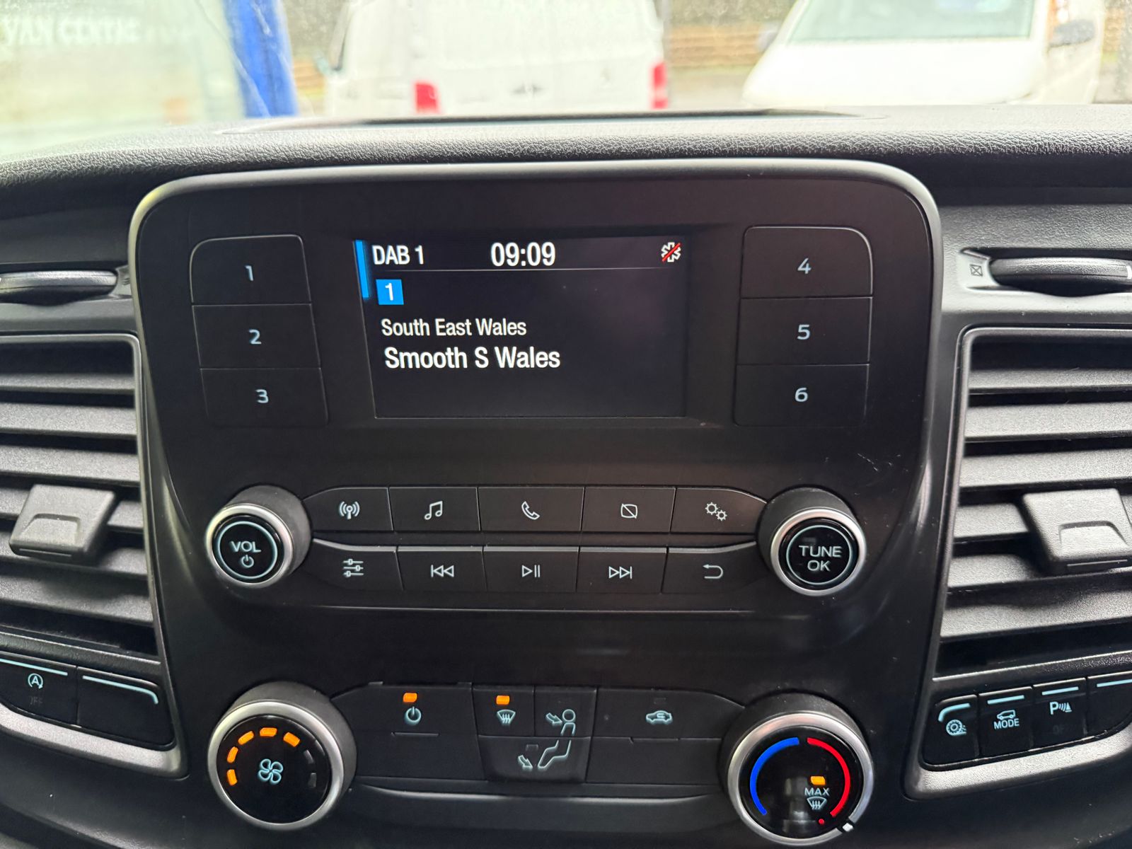 2022 Ford Transit Custom 2.0L Diesel Manual - 76k Miles - Thumbnail 28
