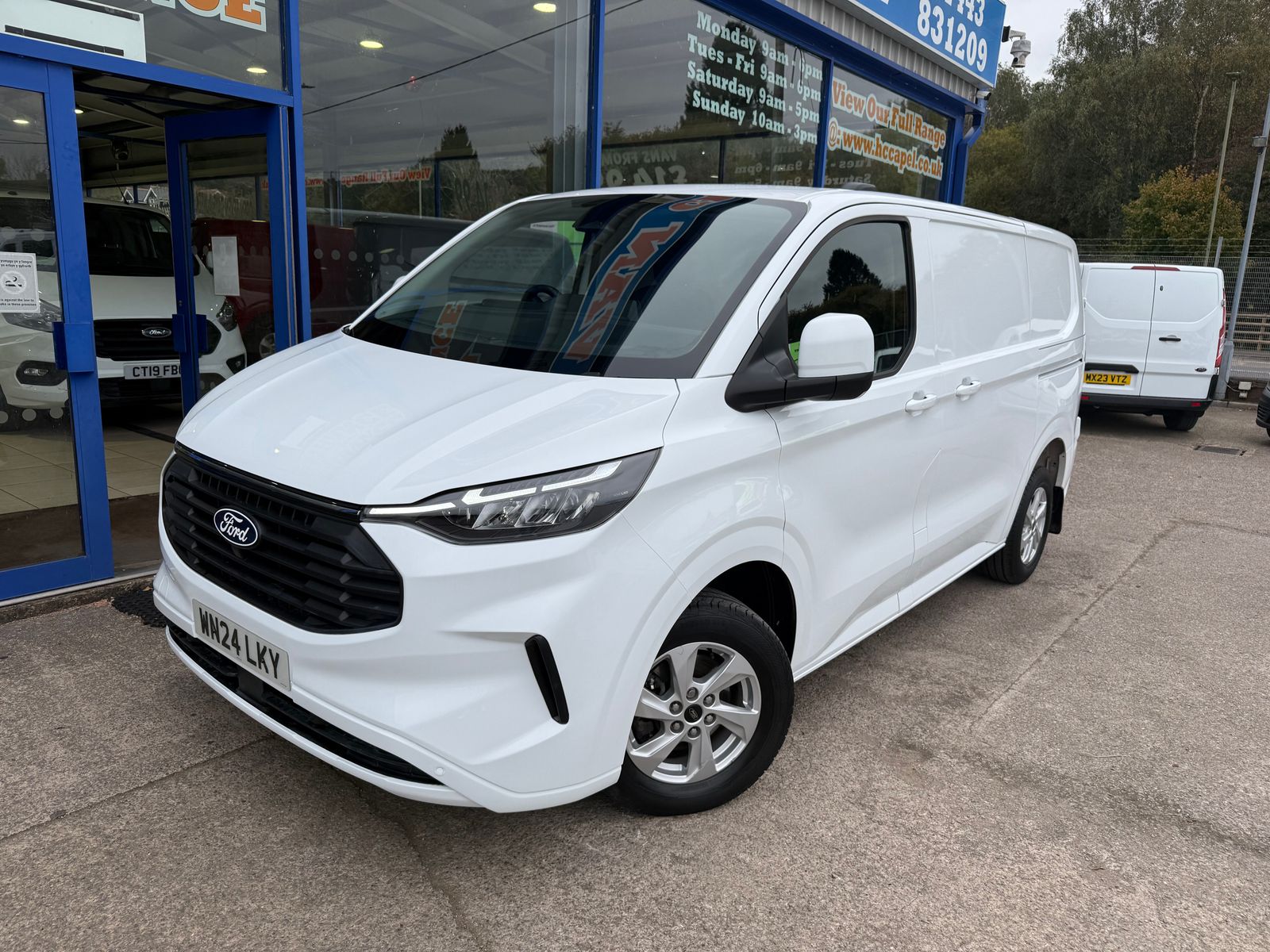 2024 Ford Transit Custom 2.0L Diesel Manual - Thumbnail 2