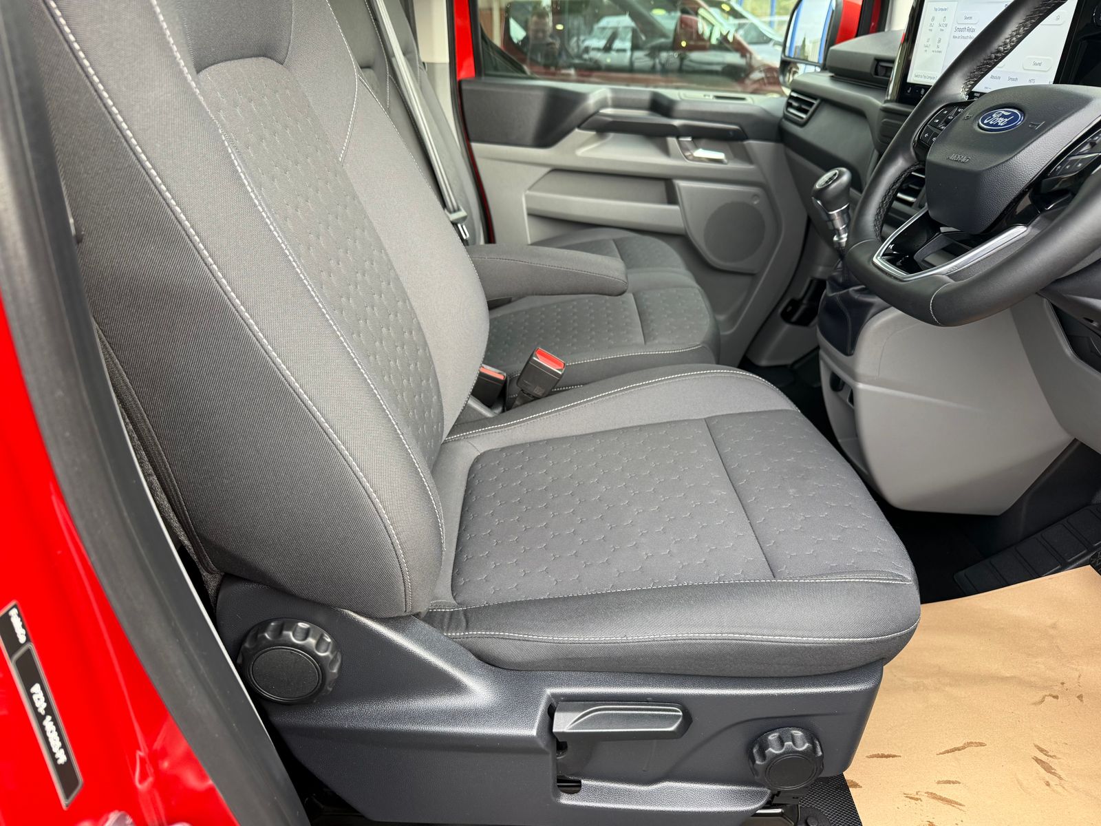 2024 Ford Transit Custom 2.0L Diesel Manual - Thumbnail 30