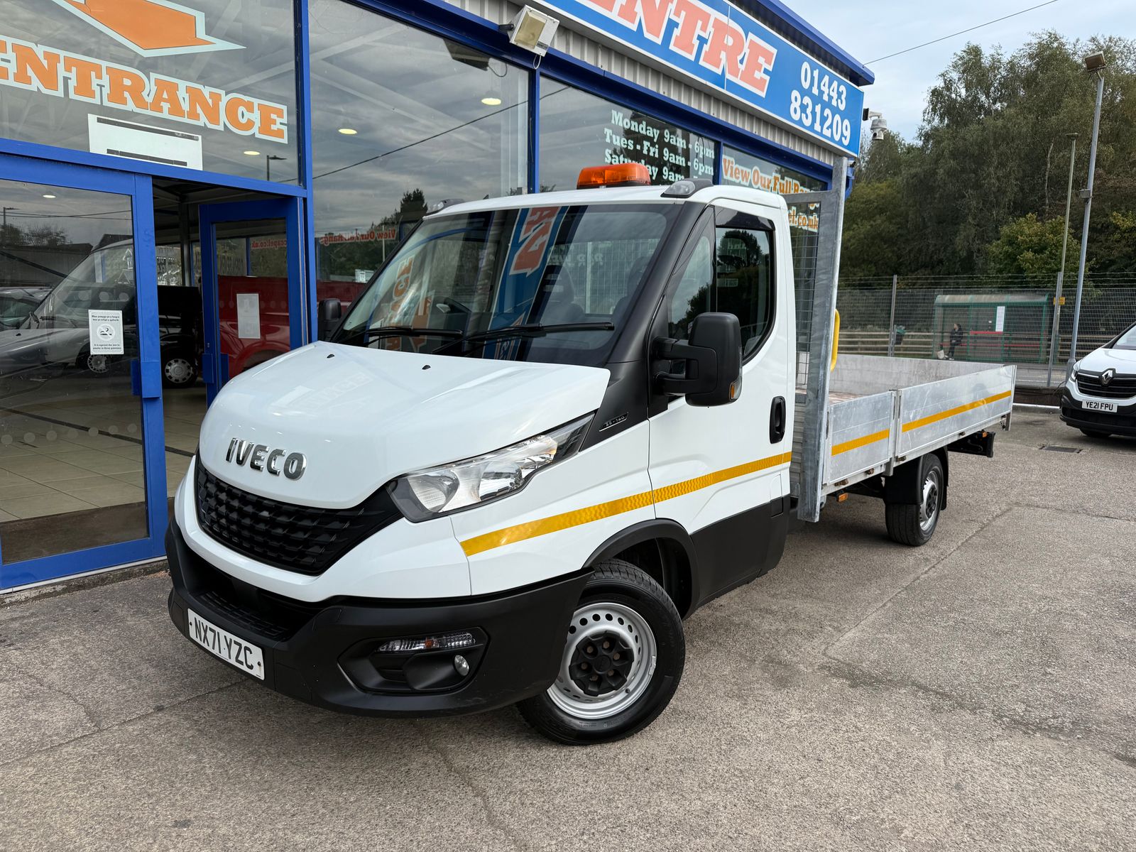 2021 IVECO DAILY 2.3L Diesel Manual - 90,000 Miles - Thumbnail 2