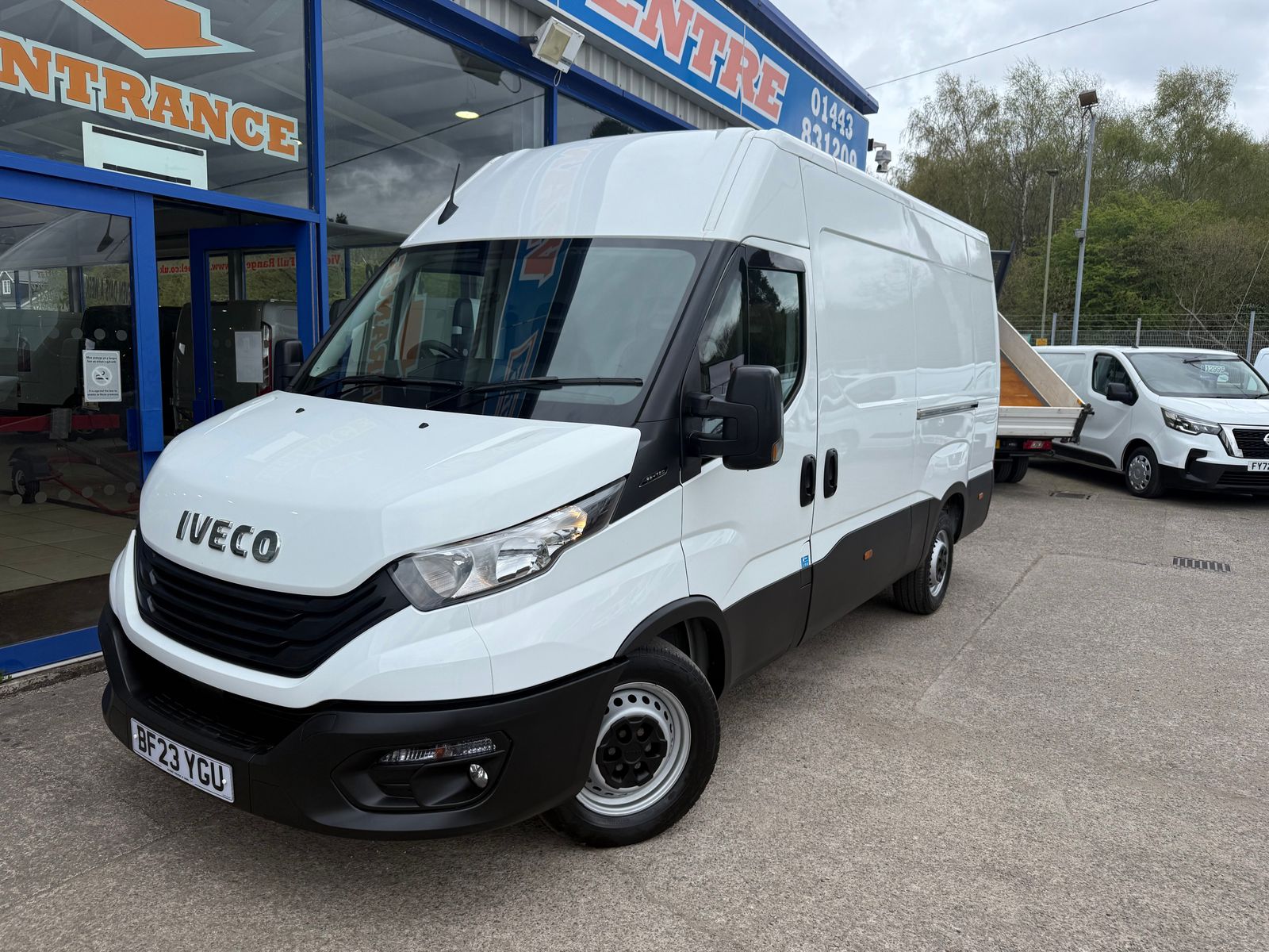 2023 IVECO DAILY 2.3L Diesel Manual - 22,000 Miles - Thumbnail 2