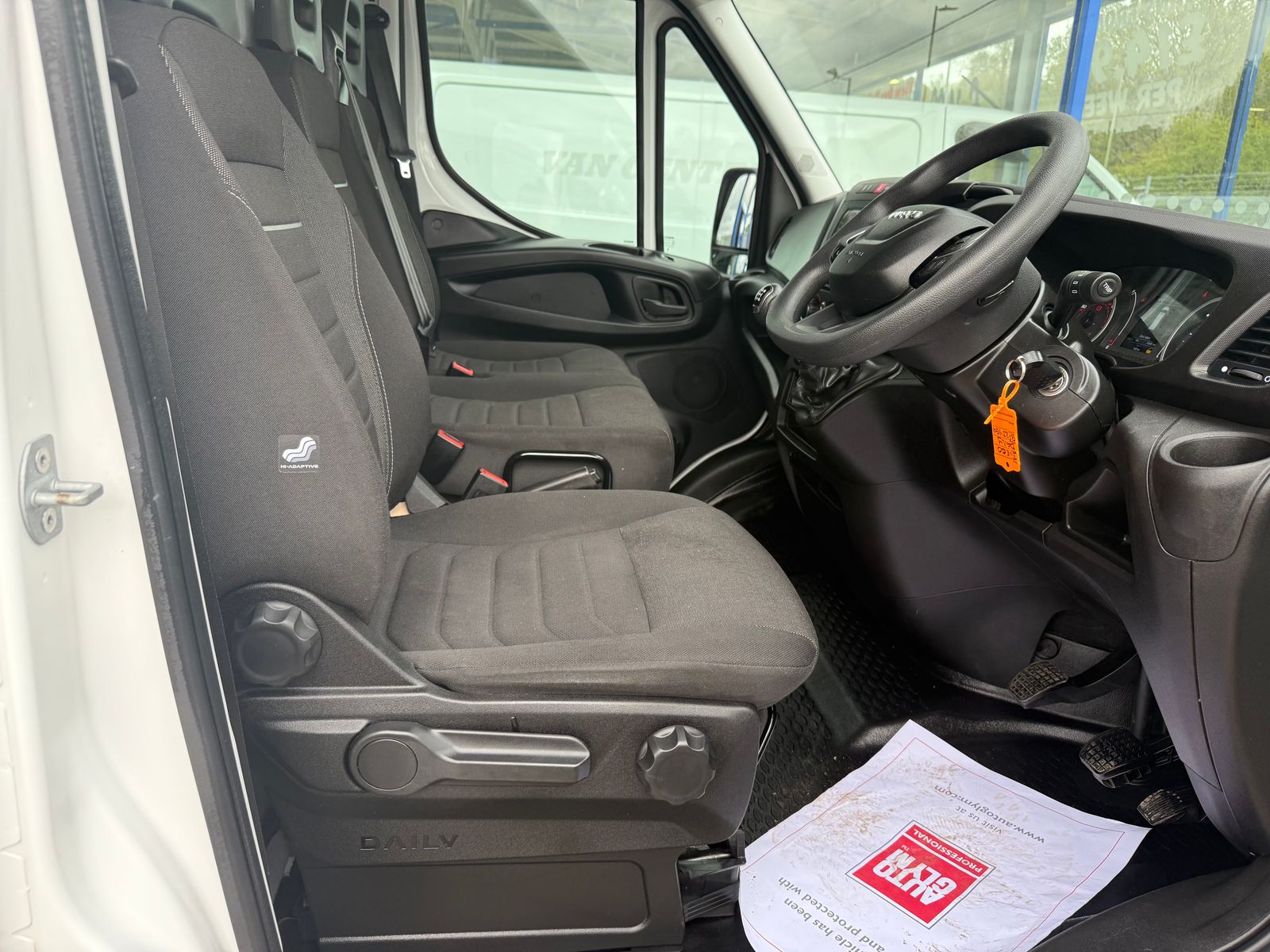2023 IVECO DAILY 2.3L Diesel Manual - 22,000 Miles - Thumbnail 26