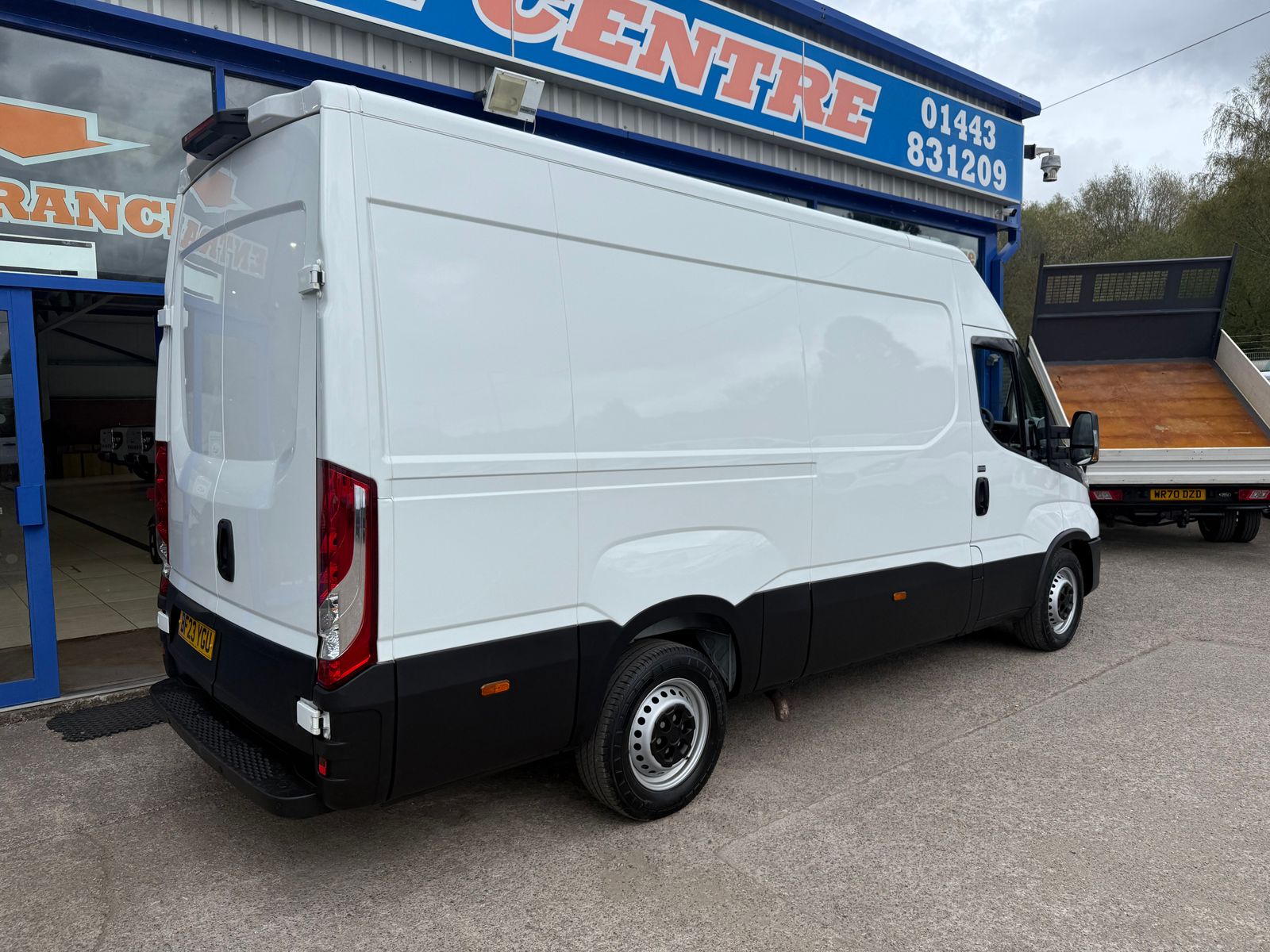 2023 IVECO DAILY 2.3L Diesel Manual - 22,000 Miles - Thumbnail 14