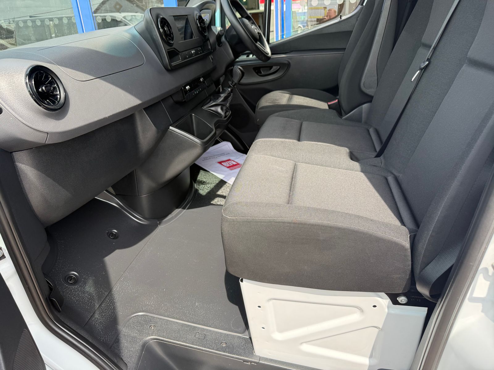 2024 Mercedes-Benz Sprinter 1.9L Diesel Manual - Thumbnail 24