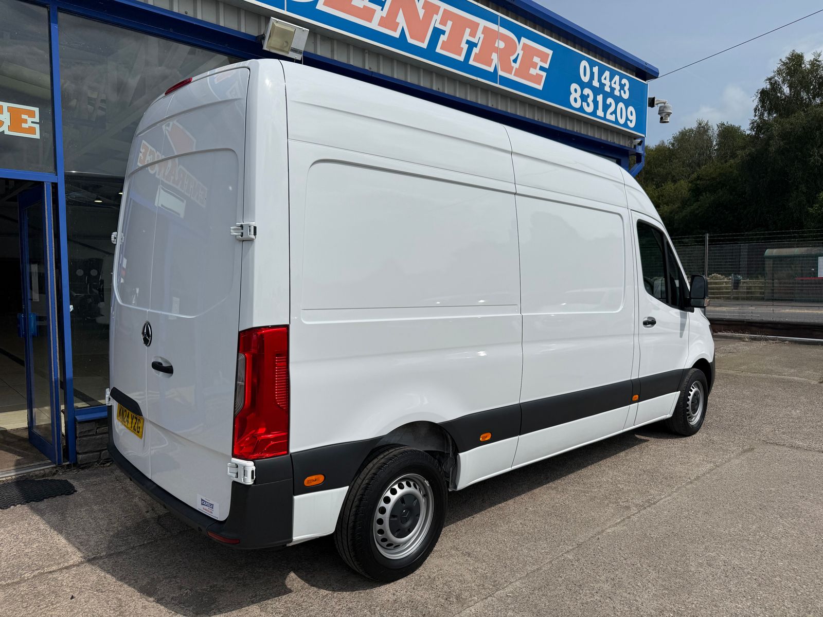 2024 Mercedes-Benz Sprinter 1.9L Diesel Manual - Thumbnail 14