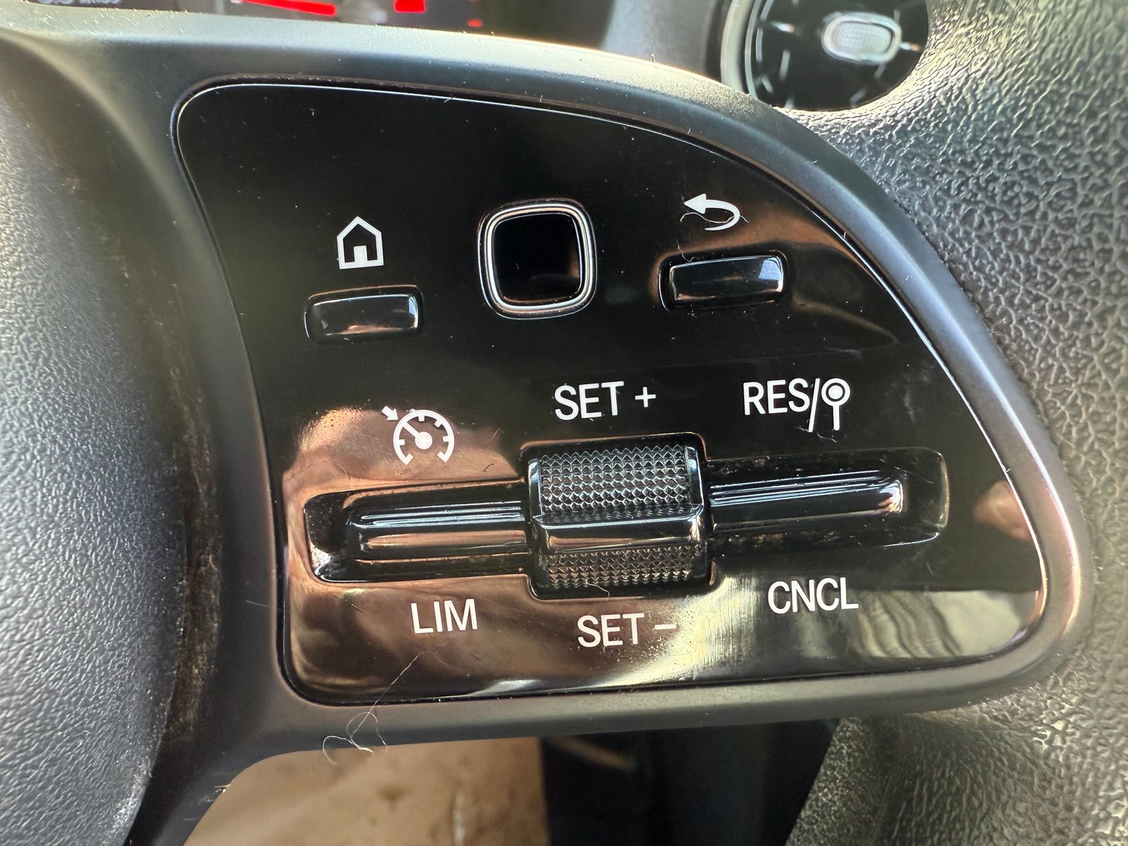 2024 Mercedes-Benz Sprinter 1.95L Diesel Manual - Thumbnail 30