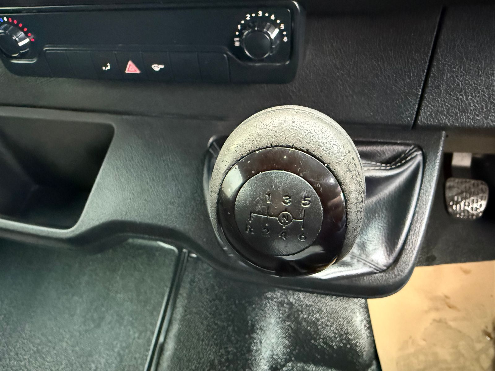 2022 Mercedes-Benz Sprinter 1.95L Diesel Manual - Thumbnail 28