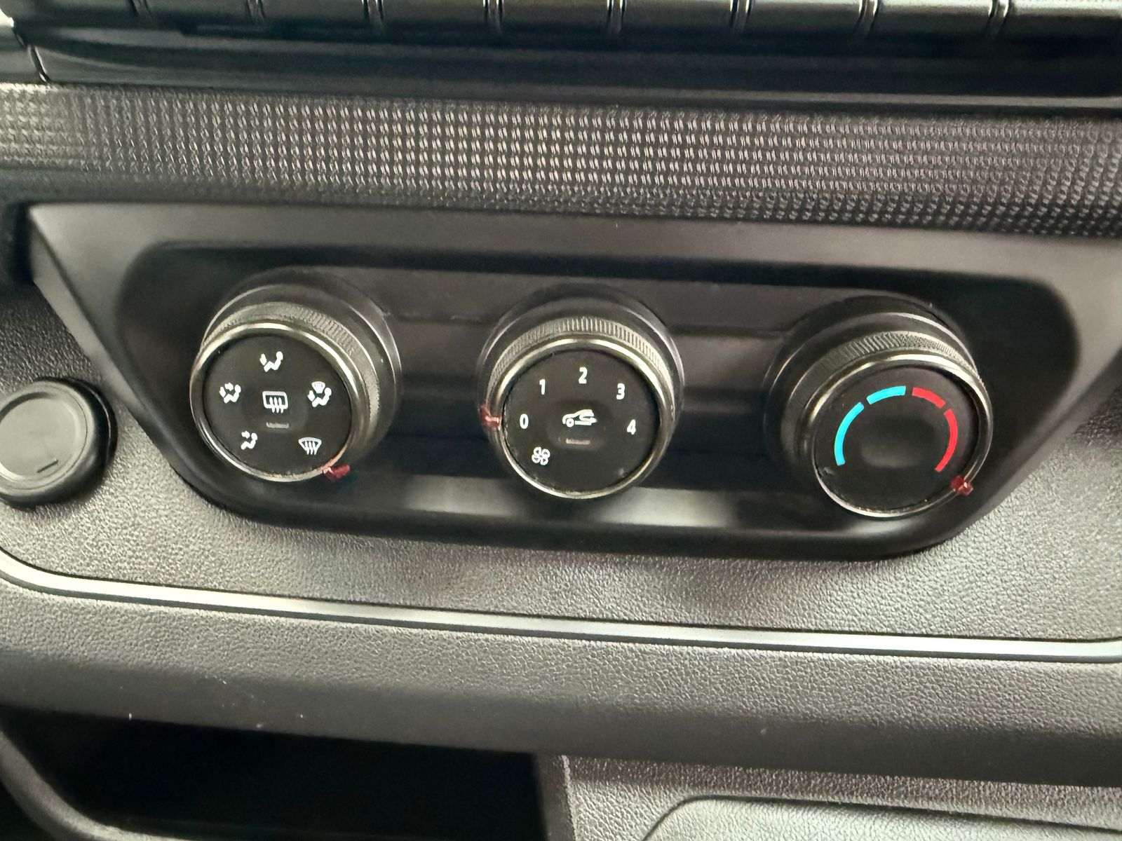 2022 Nissan Primastar 2.0L Diesel Manual - 52,000 Miles - Thumbnail 30