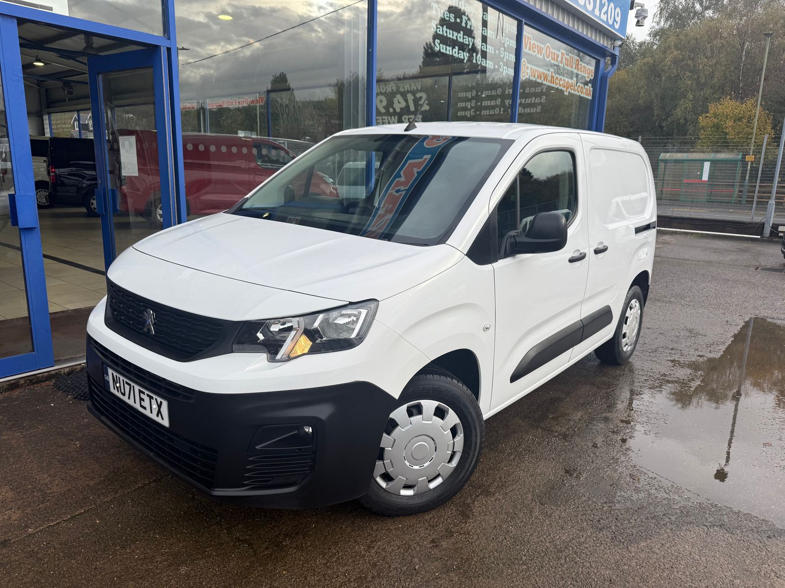 2021 PEUGEOT PARTNER 1.5L Diesel Manual Van - Thumbnail 2