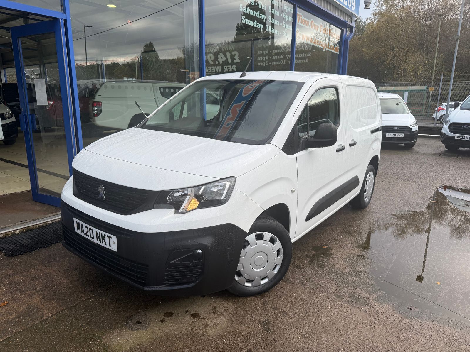 2020 PEUGEOT PARTNER 1.5L Diesel Manual - Thumbnail 2