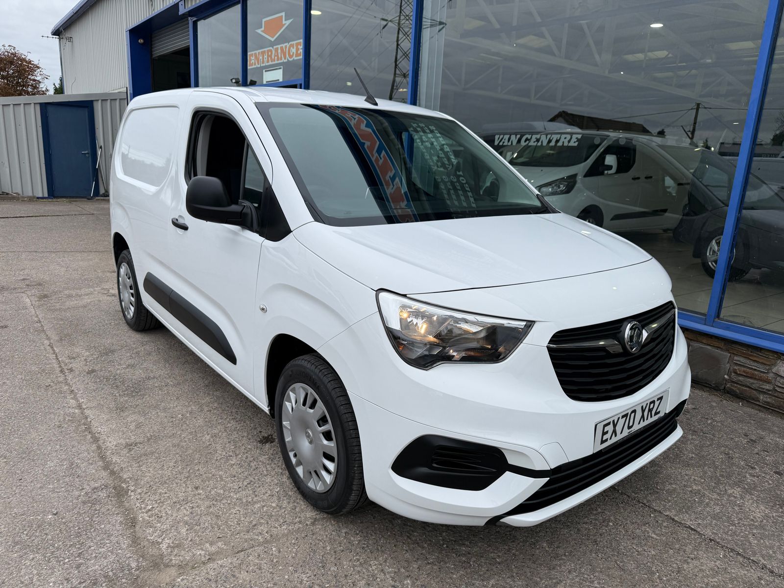 2020 Vauxhall Combo 1.5L Diesel Manual - Thumbnail 18