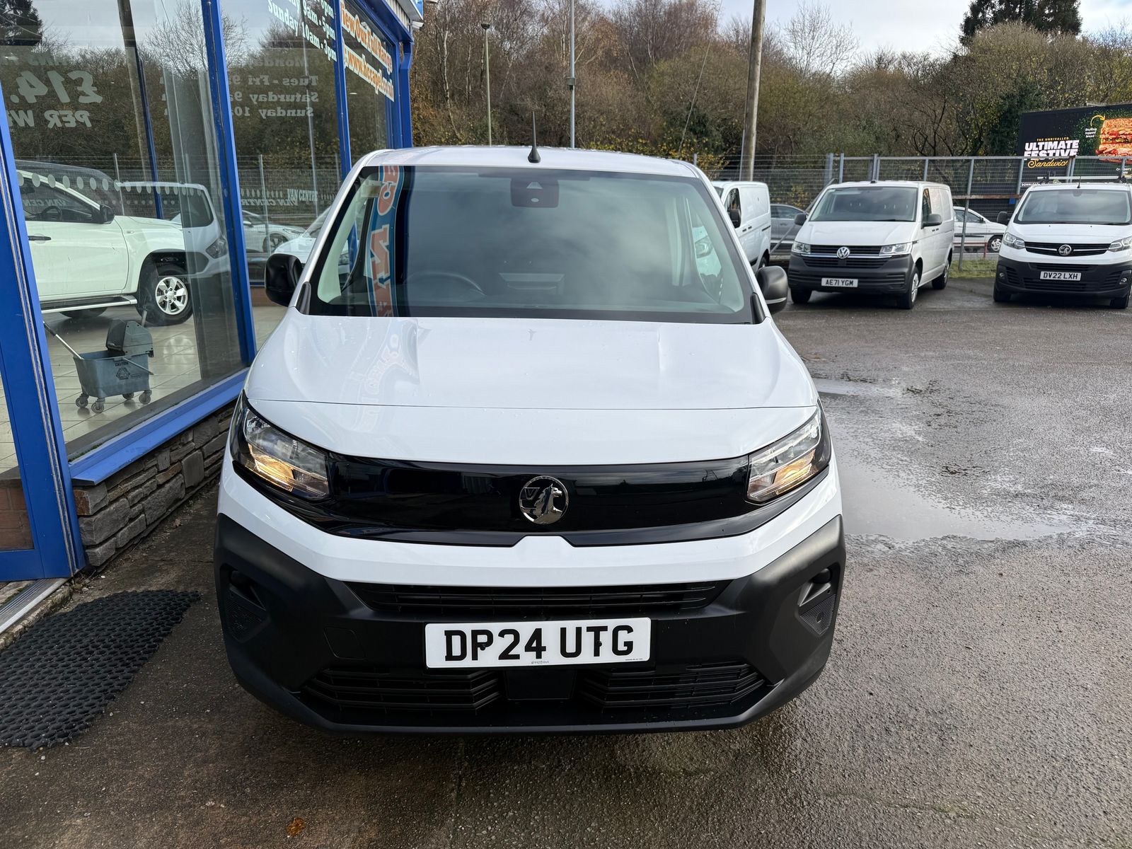 2024 Vauxhall Combo 1.5L Diesel Manual - 9,000 Miles - Thumbnail 6