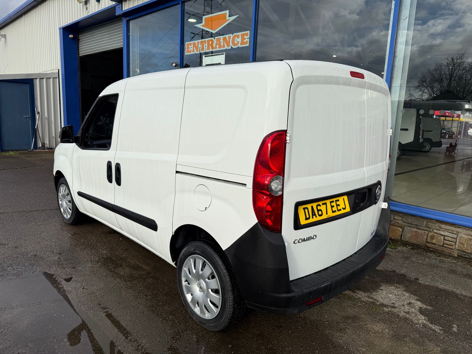 2017 VAUXHALL COMBO 1.25L Diesel Manual - 131k Miles - Thumbnail 10