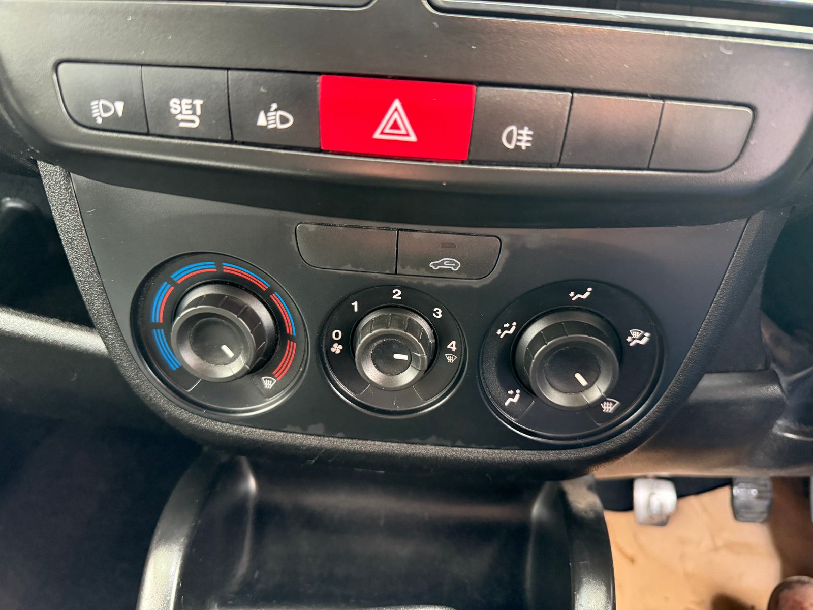 2017 VAUXHALL COMBO 1.25L Diesel Manual - 131k Miles - Thumbnail 30