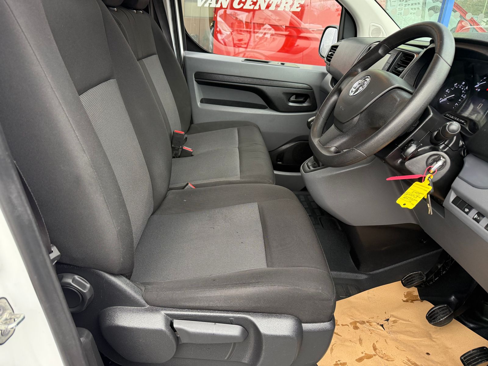 2022 Vauxhall Vivaro 2.0L Diesel Manual - 67,000 Miles - Thumbnail 20