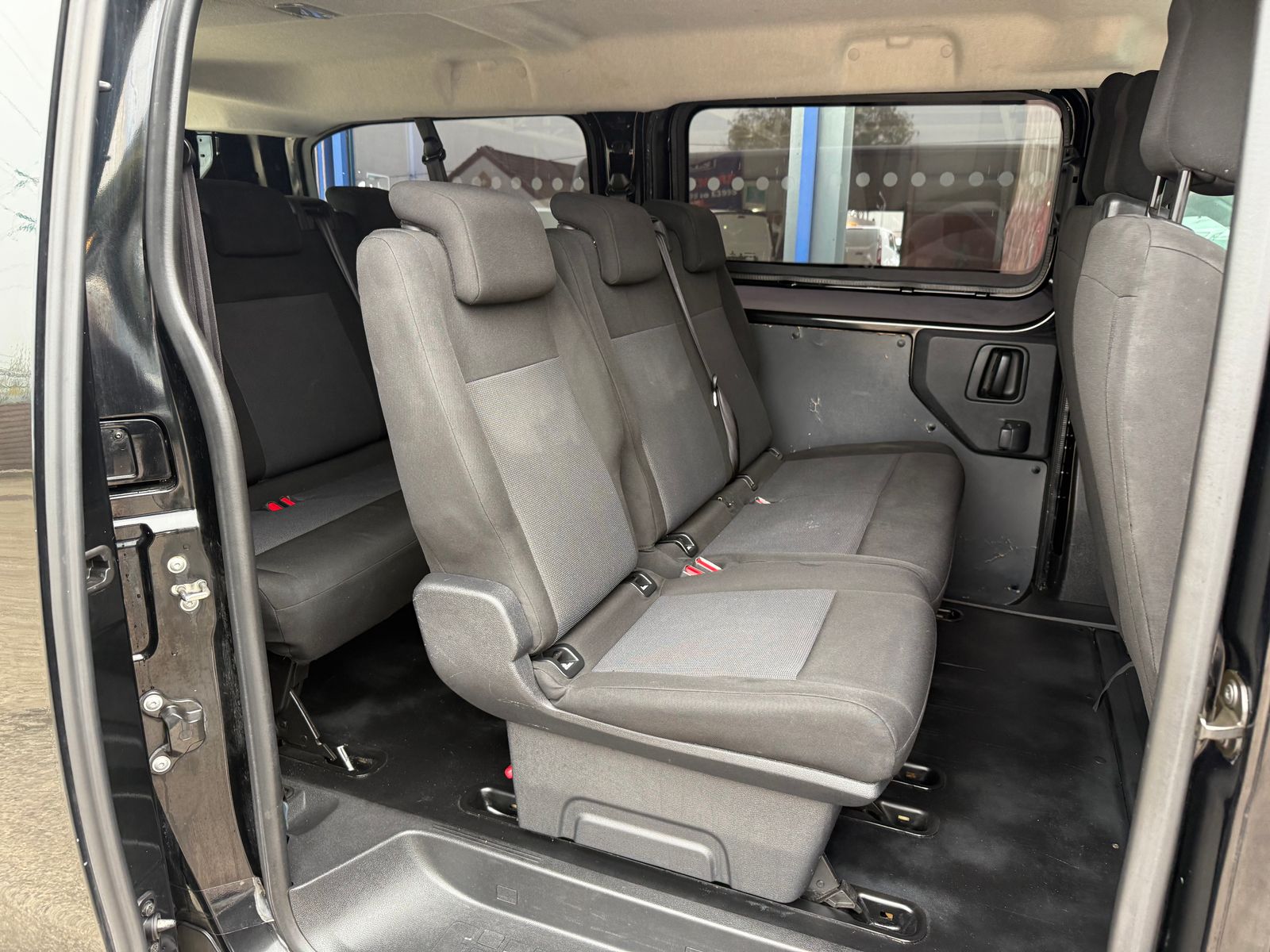 2021 Vauxhall Vivaro Life 1.5L Diesel Manual - Thumbnail 30
