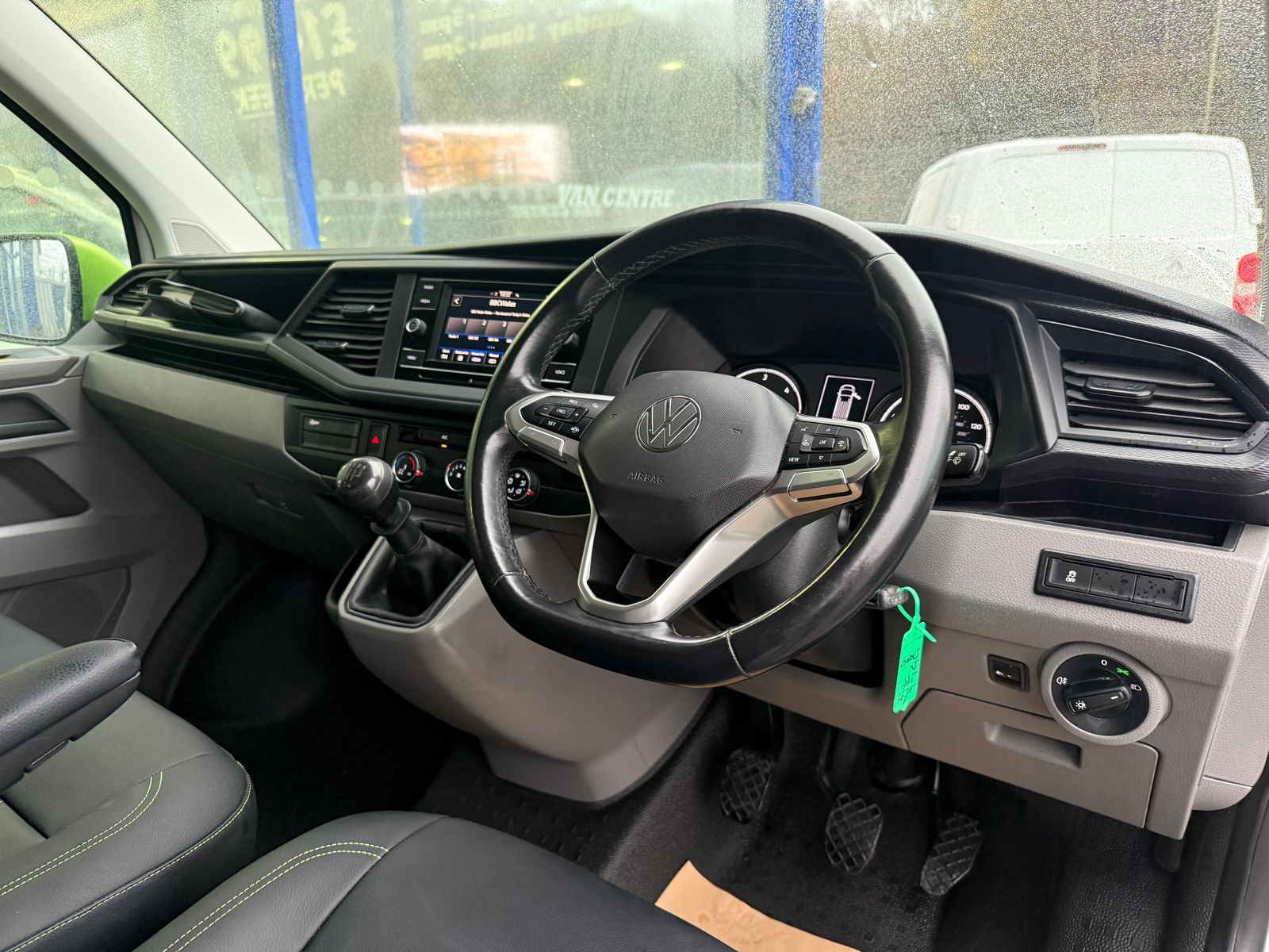 2021 Volkswagen Transporter 1.9L Diesel Manual - Thumbnail 30