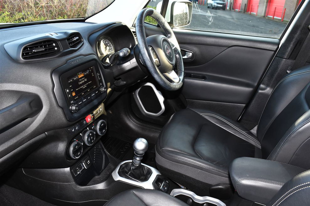 Used Jeep Renegade M-JET LIMITED 2016 5dr Manual (WO16KVV)