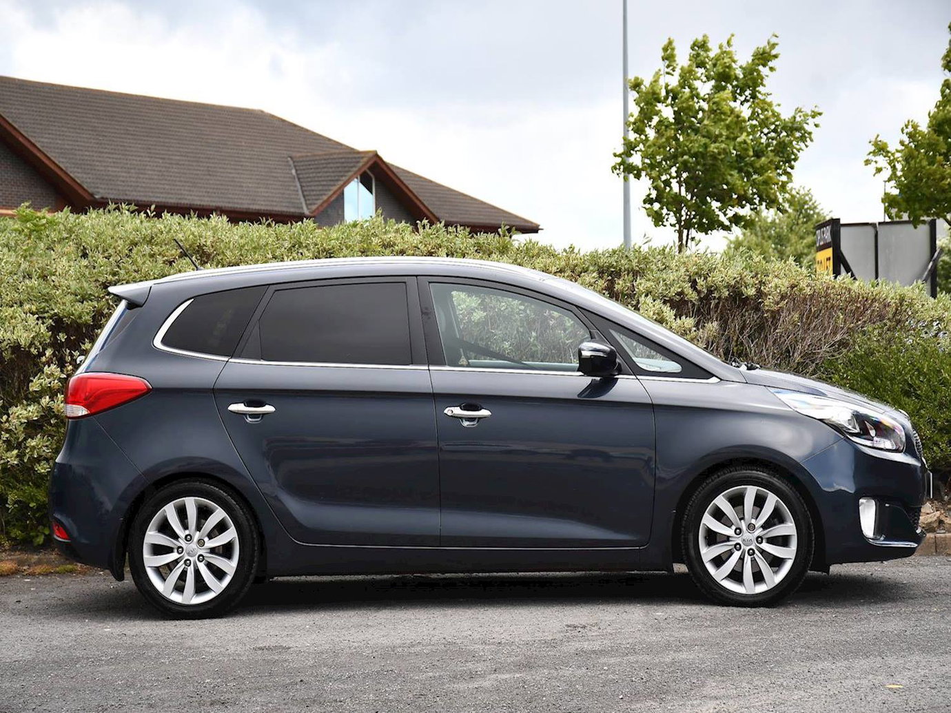 Kia carens 3